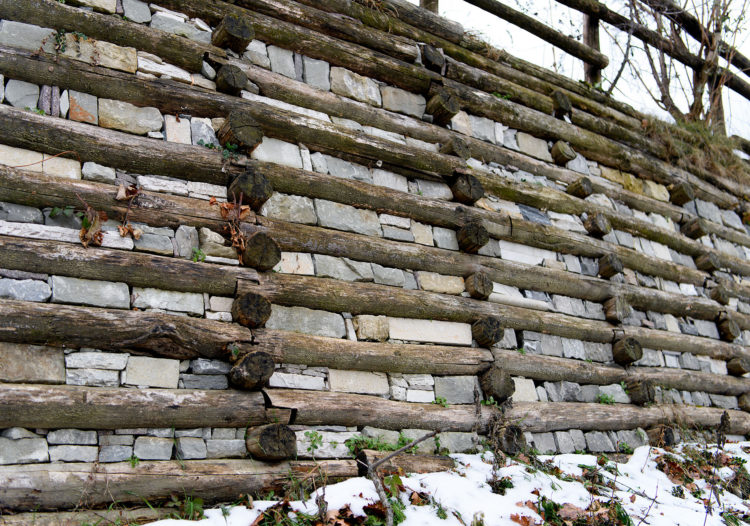 MURO DI CONTENIMENTO